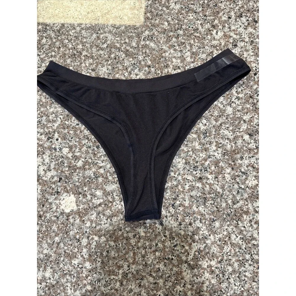 Hanes Black Thong Size 6 Medium